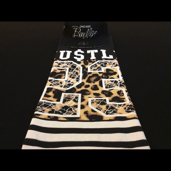 *BRAND NEW* $90 - Chicago Bulls 3pc Combo Deal - Picture 4 of 4